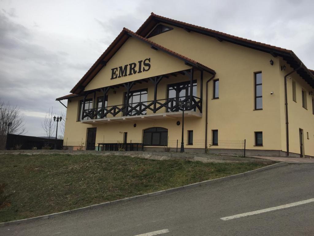 Pensiunea Emris Spatac Bagian luar foto