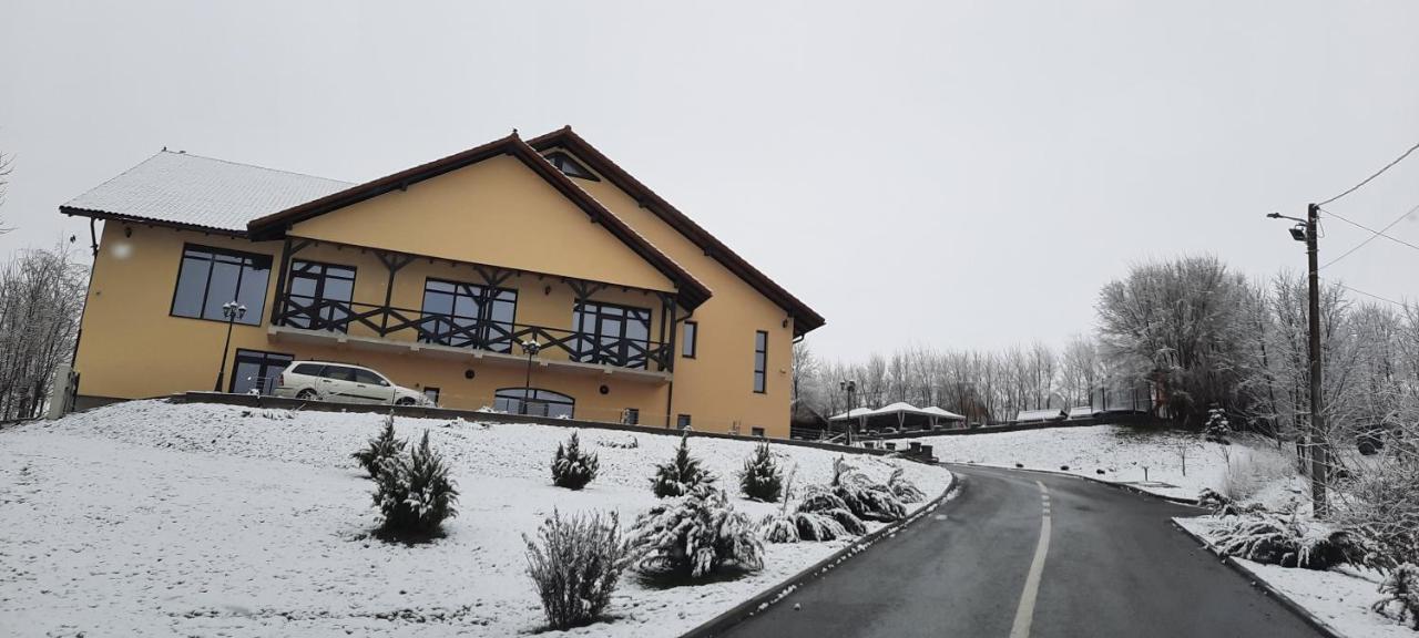 Pensiunea Emris Spatac Bagian luar foto