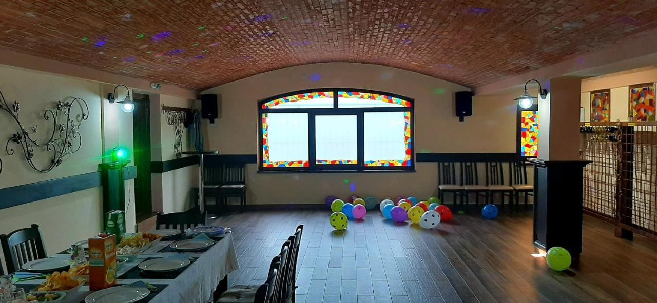 Pensiunea Emris Spatac Bagian luar foto
